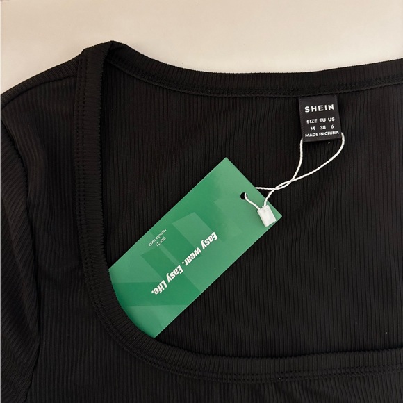 Black Ribbed Crop Top - Picture 2 of 3